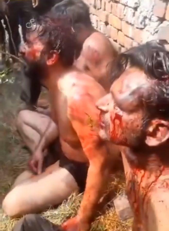 علی گڑھ میں گائے کا گوشت لے جانے کے شبہ میں 4 مسلمانوں پر ہجوم کا حملہ، کنٹینر نذرِ آتش