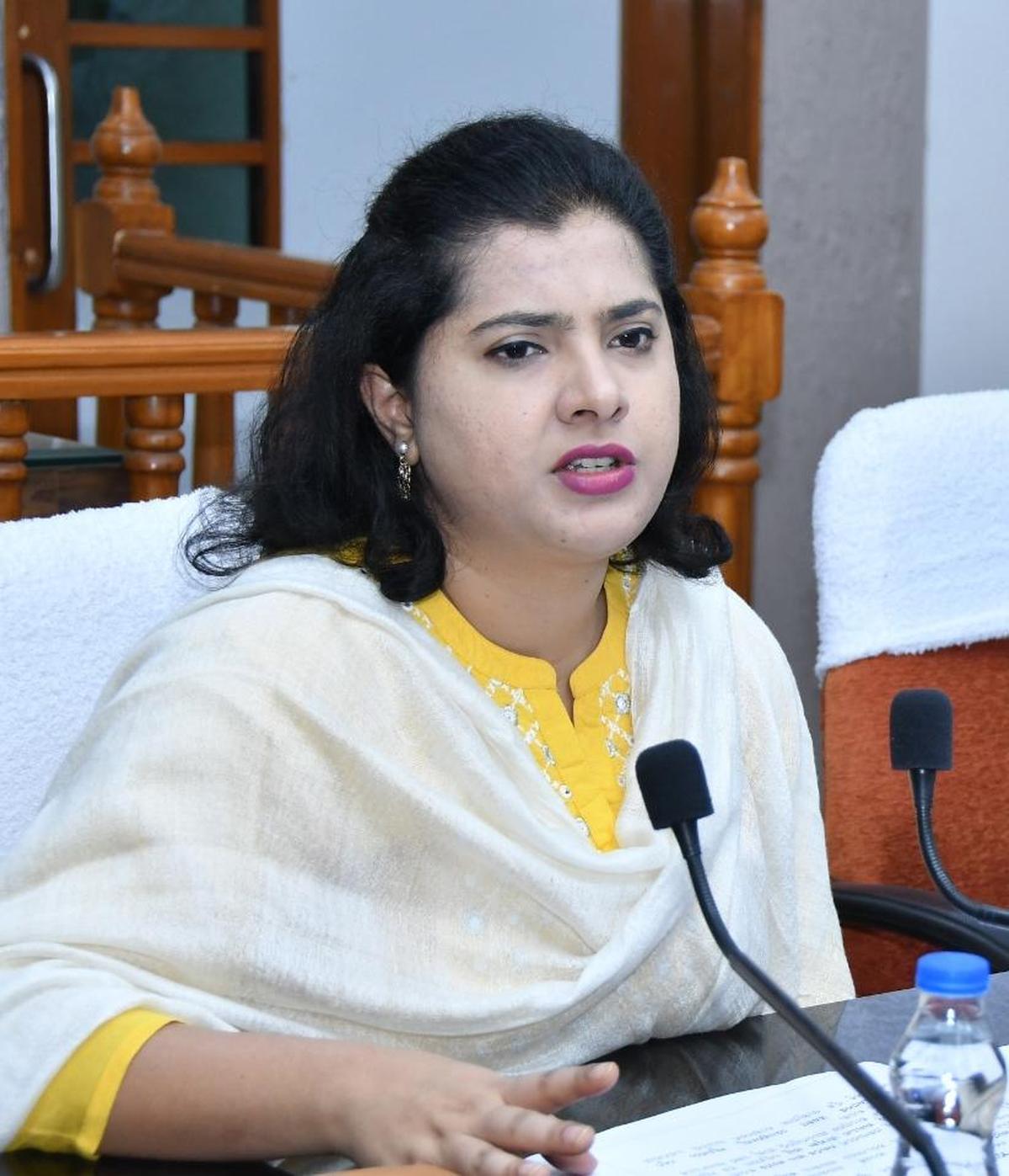 تیز رفتار عوامی خدمات پر کلبرگی ضلع کو ریاستی اعزاز، ڈی سی فوزیہ ترنّم کی قیادت میں تیسری پوزیشن