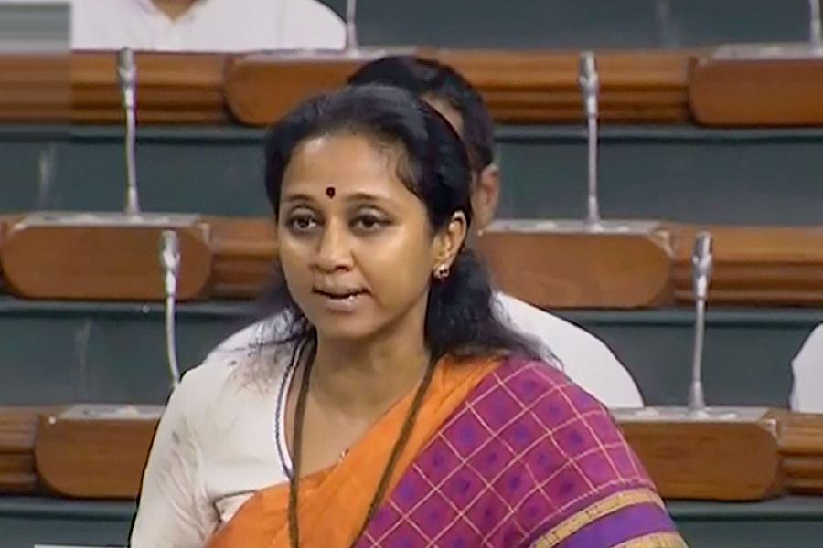 ریزرویشن کا حق صرف مستحقین کو ملنا چاہیے: سپریہ سولے