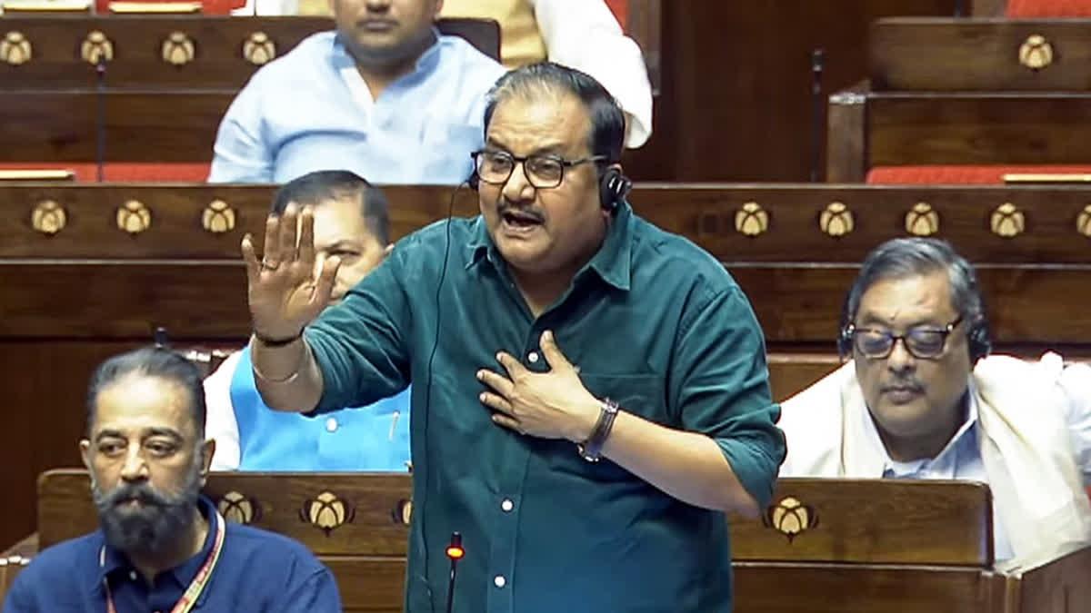 آر جے ڈی کا الیکشن کمیشن سے رجوع؛ نتیش حکومت کی 10 ہزار روپے اسکیم کو ضابطہ اخلاق کی خلاف ورزی قرار دیا