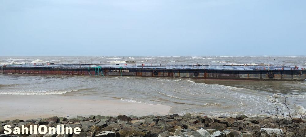 cargo-barge-bhatkal-jali-3