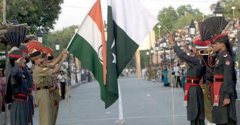 کشمیر میں ہوئے حالیہ دہشت گرد حملے کے بعد پاکستان کے خلاف  ہندوستان کا سخت ردعمل؛ بھٹکل میں مقیم 14 پاکستانیوں کے سروں پر بھی منڈلانے لگا خطرہ