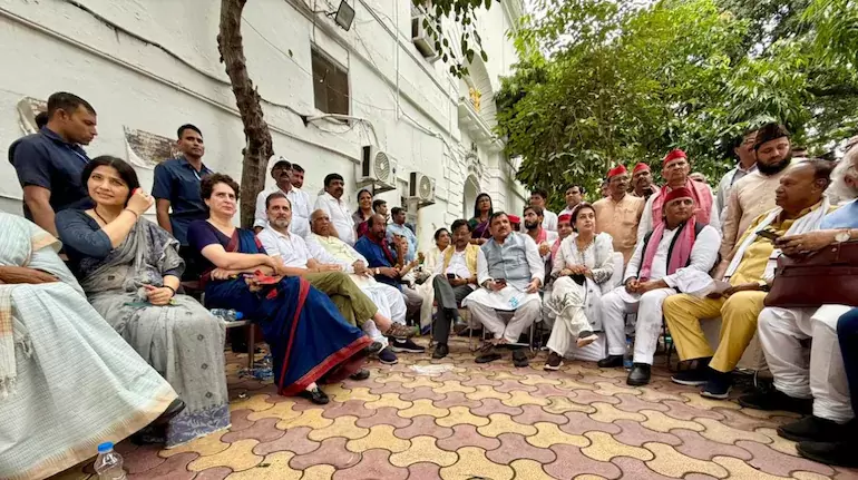 ووٹ چوری مخالف مہم کو زبردست پذیرائی، ایک دن میں 15 لاکھ سے زیادہ سرٹیفکیٹ ڈاؤن لوڈ