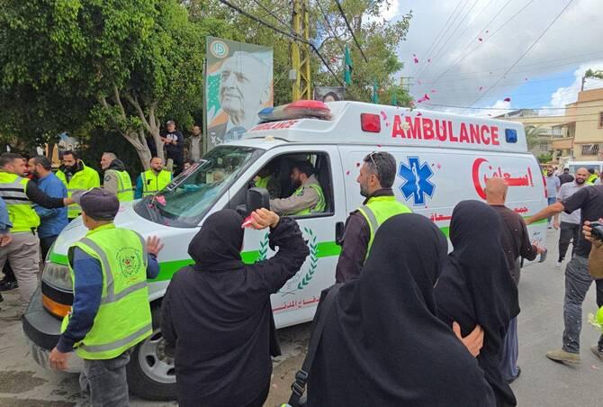 لبنان میں جنگ بندی بے اثر، اسرائیلی حملوں میں بچے اور امدادی کارکنوں سمیت 10 افراد ہلاک