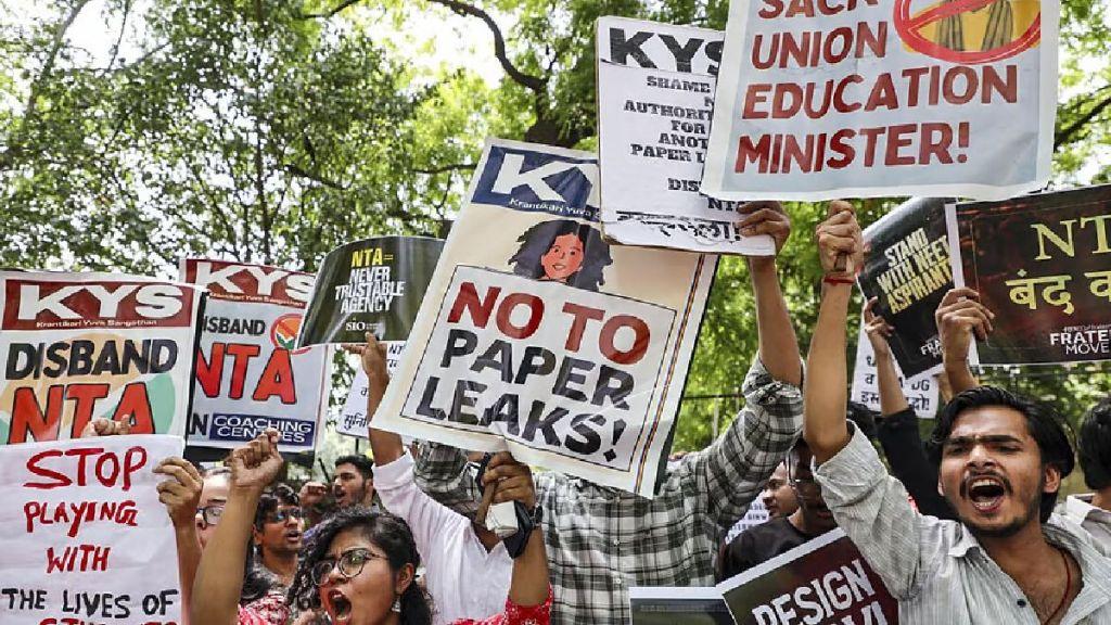راجستھان میں نیٹ پیپر لیک کے خلاف کانگریس کا احتجاج جاری، بی جے پی دفتر گھیرنے کا اعلان