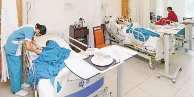 آیوشمان اسکیم میں بڑے پیمانے پر جعل سازی کا انکشاف، 2359 اسپتال خارج، 1200 پر عائد پابندی