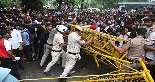 جنتر منتر مظاہرے میں جیل میں بند 25 ملزمان کی شناخت، دہلی پولیس کے چہرہ شناختی نظام پر سوالات