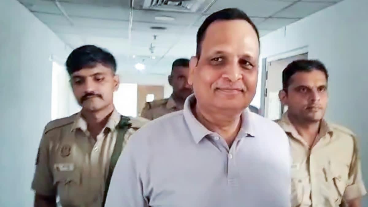 اے سی بی کیس میں ستیندر جین کو راحت، راؤز ایونیو کورٹ نے 2 لاکھ روپے کے مچلکے پر ضمانت دی