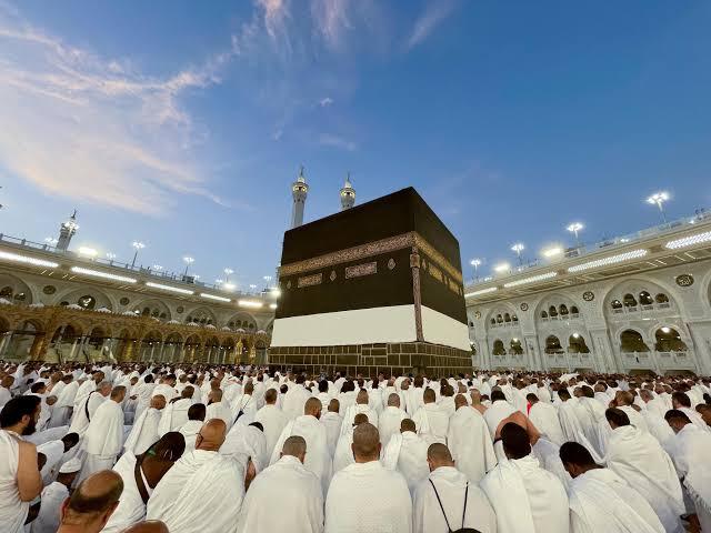سعودی عرب: ملٹی پل انٹری عمرہ ویزا پر نیا ضابطہ، ہر سفر سے پہلے پیکیج اور پرمٹ لازمی