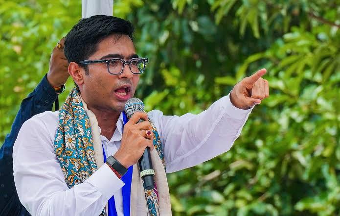 طلبہ کی طاقت کے آگے ’دہلی کے زمیندار‘ جھک گئے: ابھیشیک بنرجی