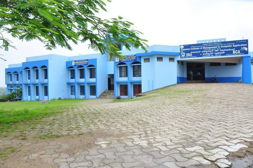Bhatkal Anjuman college secures three university ranks once again