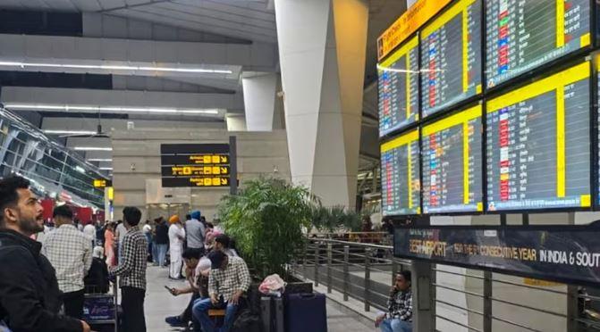 خلیجی فضائی پابندیوں کا اثر، مشرقِ وسطیٰ کشیدگی کے بیچ  ہندوستان  میں 350 پروازیں منسوخ