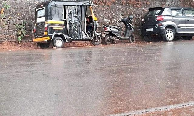 بنٹوال : بن موسم کی برسات نے عوام کو حیرت میں ڈال دیا