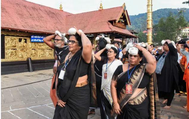 سبریمالہ میں خواتین کے داخلے کا معاملہ: سپریم کورٹ کی 9 رکنی بنچ تشکیل، 7 اپریل سے اہم سماعت ہوگی