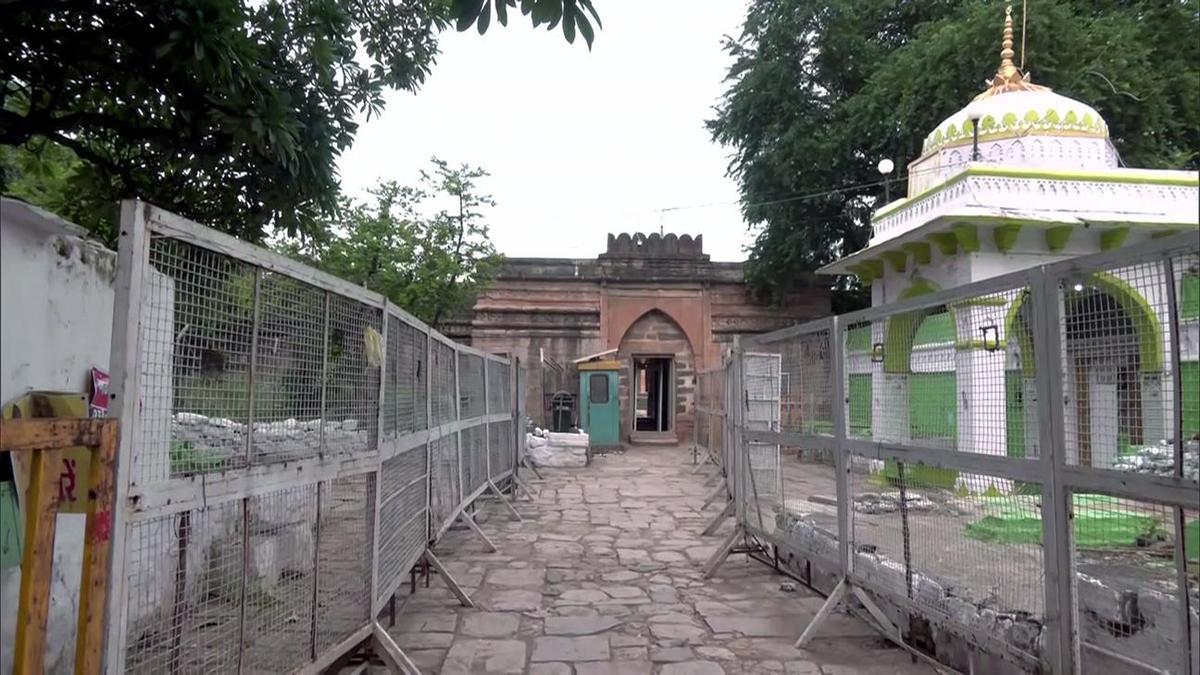 بھوج شالہ معاملہ: سپریم کورٹ کا مدھیہ پردیش حکومت کو جمعہ کی نماز کے لیے متبادل جگہ فراہم کرنے کا حکم