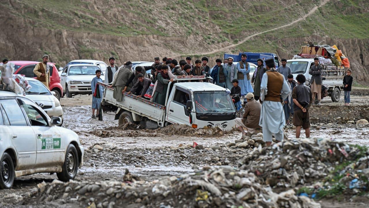 افغانستان میں تباہ کن سیلاب، 20 افراد جاں بحق، 100 سے زائد لاپتہ