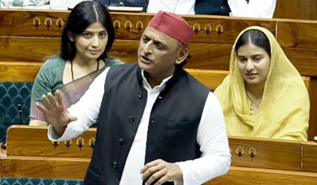 اکھلیش یادو کا بی جے پی پر سخت حملہ، ’پیپر لیک روکنے میں حکومت مکمل ناکام‘