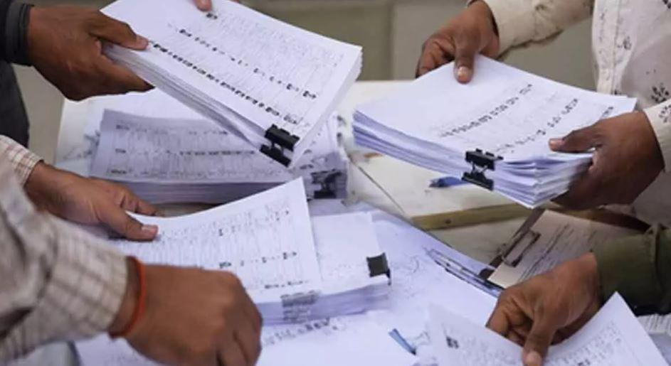 کرناٹک میں ووٹر فہرستوں کی خصوصی نظرثانی مہم جاری، 50 فیصد سے زائد مردم شماری فارم تقسیم