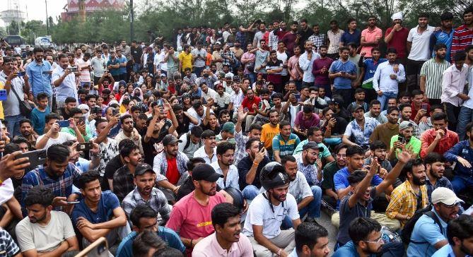 نیپال میں پیپر لیک اسکینڈل، امتحانی نظام پر سوالات، نوجوانوں کا احتجاج