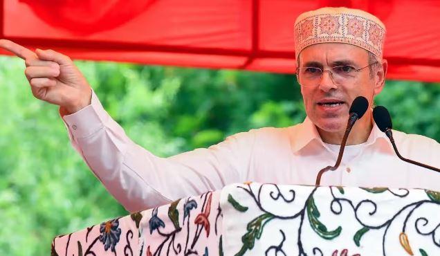 عمر عبداللہ کا بی جے پی پر بڑا الزام، ’20-30 کروڑ روپے اور وزارت کی پیشکش سے پارٹی توڑنے کی کوشش‘