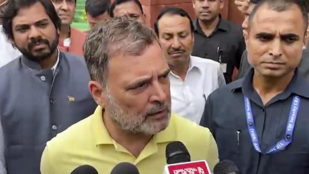 راہل گاندھی کی بی جے پی پر تنقید، پرہلاد جوشی کی تقرری کو متنازع قرار دیا