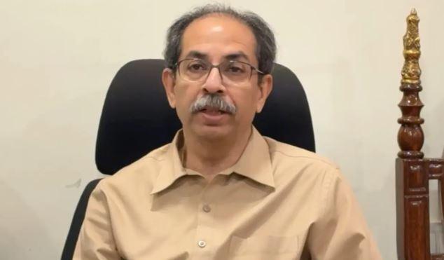 پیپر لیک اور گھوٹالوں نے ملک کے تعلیمی نظام کو کھوکھلا کر دیا: شیو سینا (یو بی ٹی)