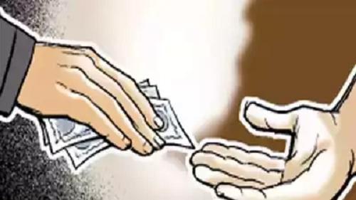 منڈگوڈ میں لوک آیوکتہ کا چھاپہ - دو رشوت خور افسران رنگے ہاتھوں گرفتار