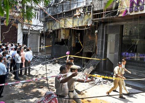 مالویہ نگر آتشزدگی کیس: لوکیش بجاج اور جے مشرا 12 دن کے لیے عدالتی تحویل میں