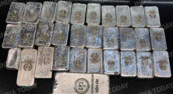رام مندر میں عطیات کے غائب ہونے کا معاملہ، 60 کلو چاندی کا سراغ نہیں ملا
