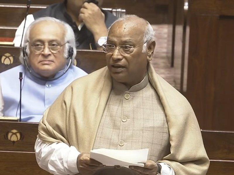 ادارے مستقل، چہرے عارضی ہوتے ہیں:  ملکارجن کھرگےکا بیان