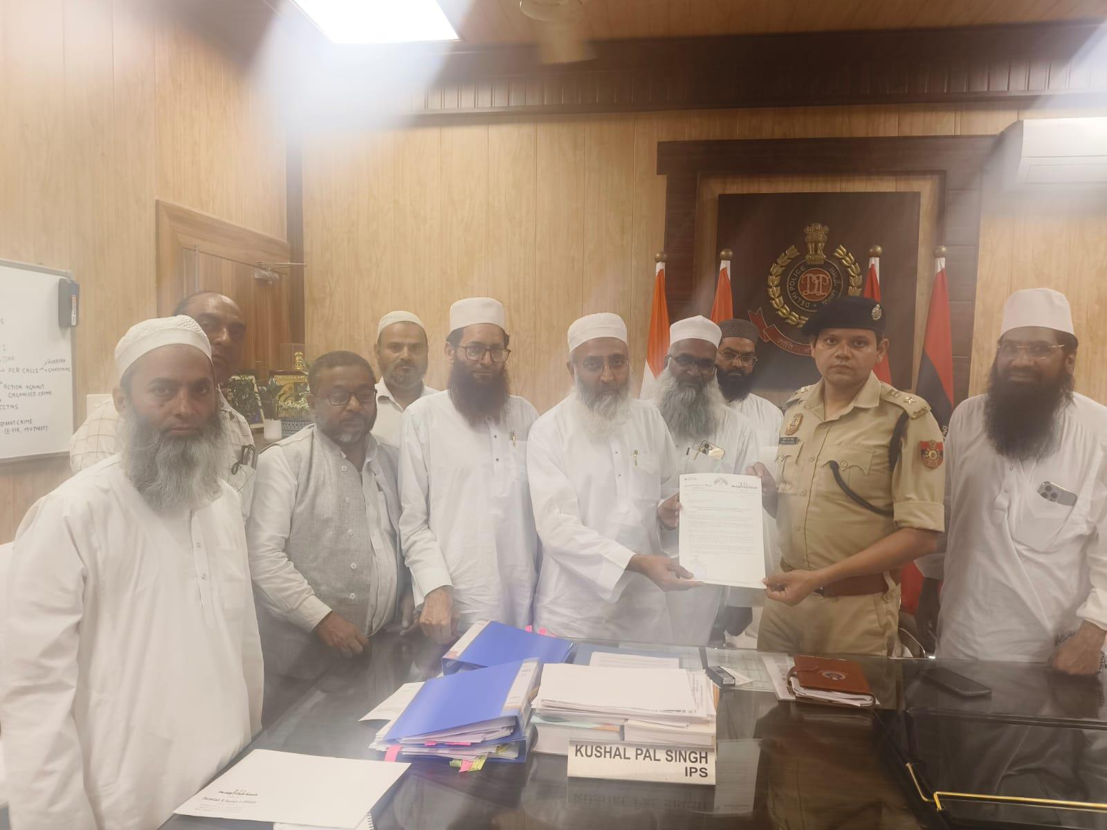 دہلی: اتم نگر کے مسئلہ کو لیکر جمعیۃ علماء کے وفد کی ڈی سی پی سے ملاقات