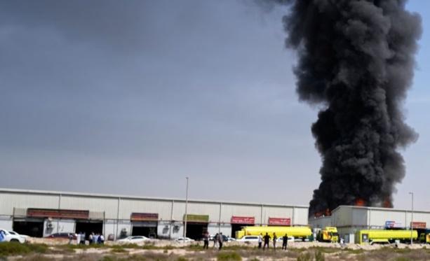 ایران۔اسرائیل جنگ کے اثرات؛ خلیجی ممالک میں کشیدگی برقرار، دبئی میں میزائل ملبہ گرنے کا واقعہ، ابوظہبی میں دھماکوں کی آوازیں