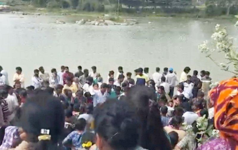کرناٹک کے دو مختلف اضلاع میں ہوئے دو حادثات میں چھ لوگوں کی موت