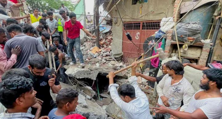 دہلی میں پانچ منزلہ عمارت منہدم، حادثے میں 3 افراد جاں بحق