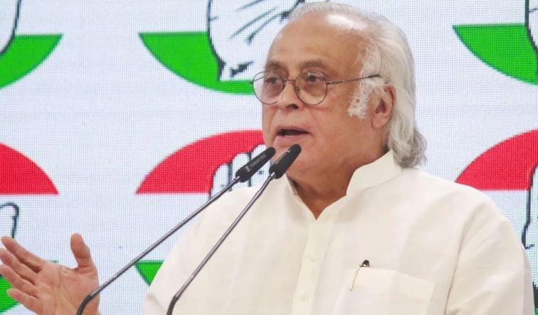 جئے رام رمیش کا حکومت پر حملہ، ’ووٹ اور امتحانی پرچوں میں دھاندلی کرنے والوں کو اقتدار چھوڑنا ہوگا‘