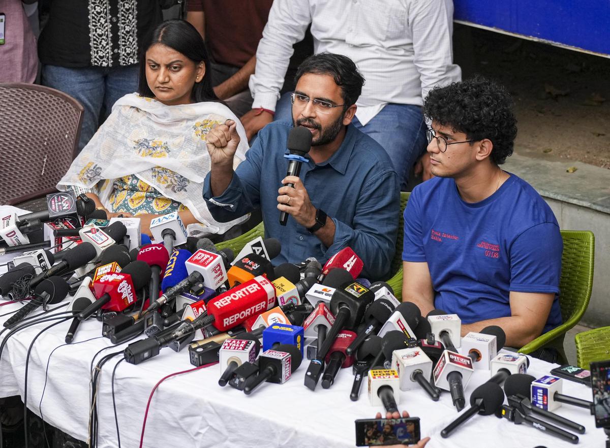 رہائی کے بعد سی جے پی لیڈروں کی مودی حکومت پر تنقید، دہلی کے حالات کو ایمرجنسی سے   کیا تعبیر