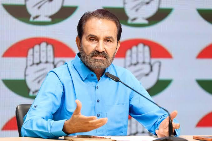 کانگریس کا بی جے پی پر معیشت تباہ کرنے کا الزام، ’ملک کا ہر شہری پریشان ہے‘