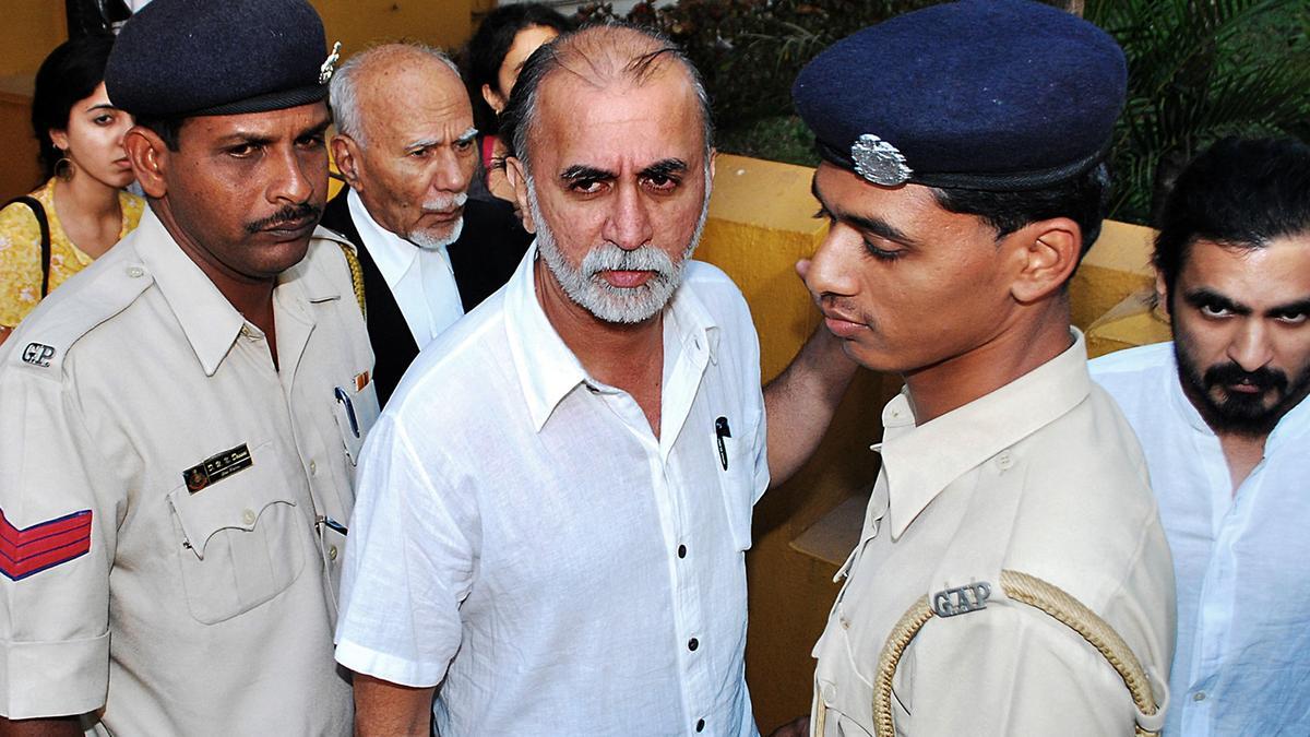 ترون تیج پال کی پولیس کے سامنے خودسپردگی، سزا کے خلاف اپیل پر سپریم کورٹ میں 22 ستمبر کو سماعت متوقع