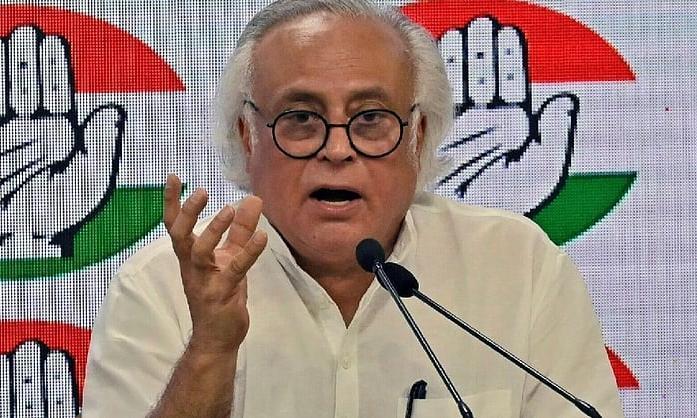 کانگریس کا مودی حکومت پر نشانہ: صرف 1687 افراد کے قبضے میں ملک کی آدھی دولت