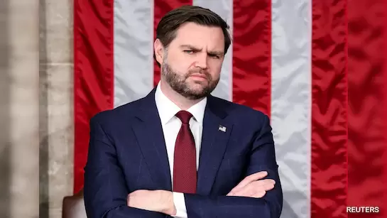 امریکہ کا ایران میں حکومت کی تبدیلی کا کوئی ارادہ نہیں: جے ڈی وینس