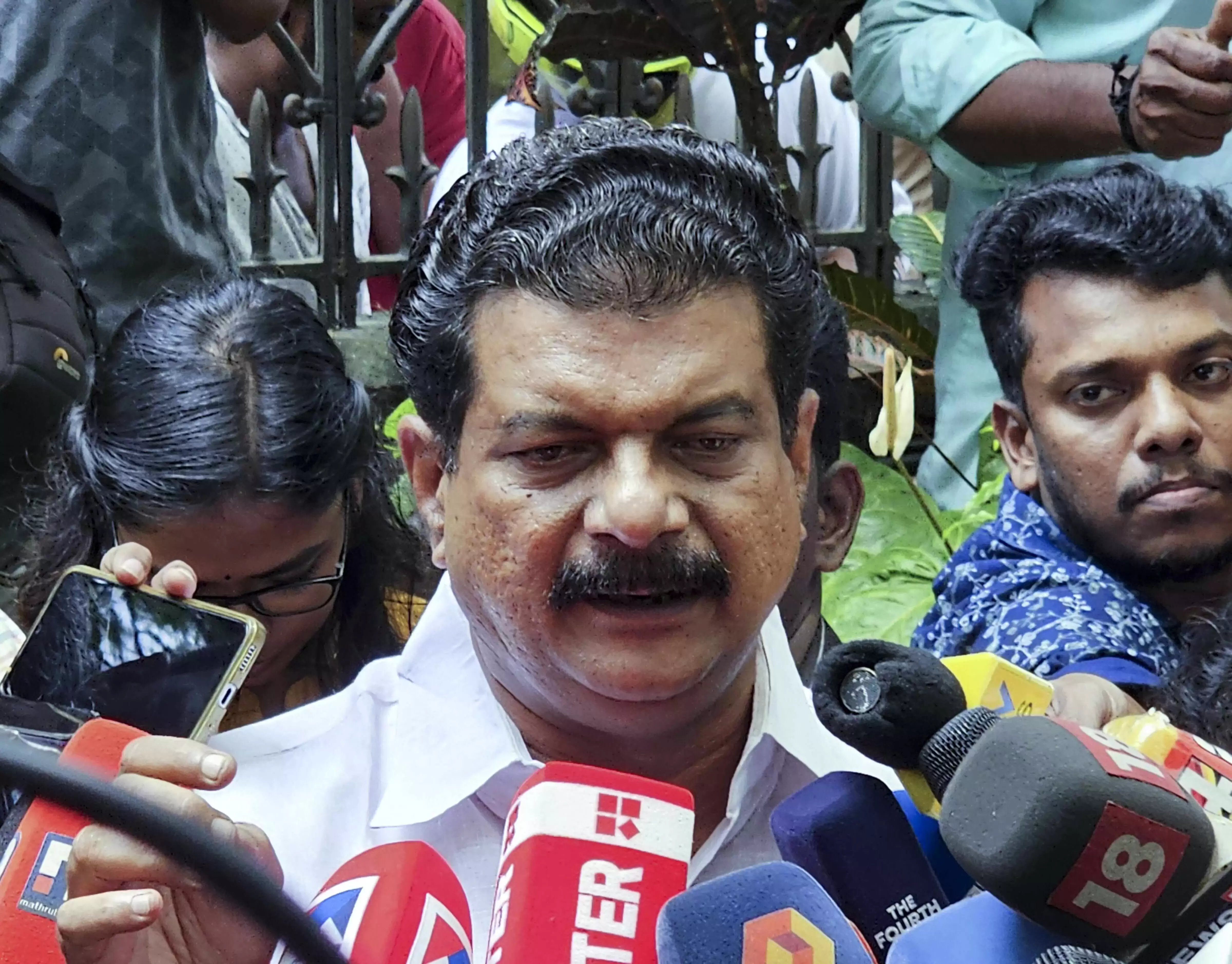 کیرالہ کے ایم ایل اے پی وی انور مستعفی، ضمنی انتخاب میں کانگریس کو حمایت دینے کا اعلان