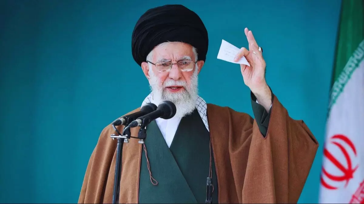 آیت اللہ خامنہ ای کی سخت وارننگ: ’’جنگ کا آغاز ہو چکا ہے‘‘، اسرائیل و امریکہ کو سنگین نتائج کی دھمکی