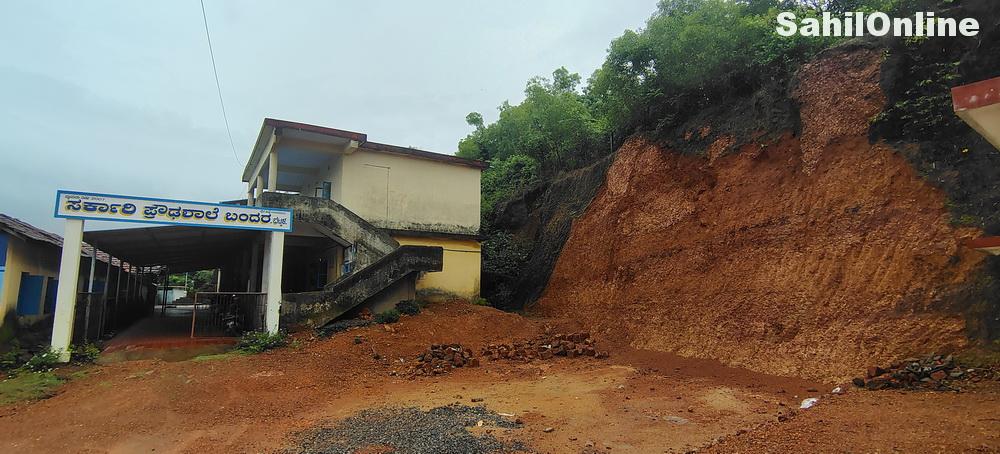bhatkal bunder landslide-4