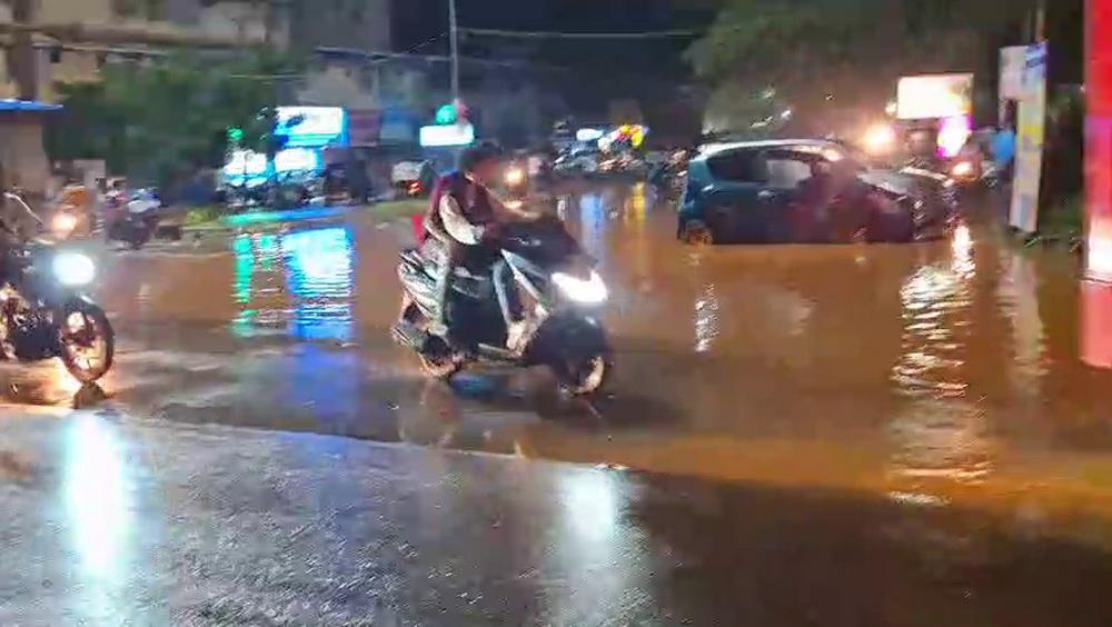 کاروار: ساحلی کرناٹکا میں پھر بھاری بارش کی پیش گوئی؛ تین دن کے لیے ریڈ الرٹ جاری