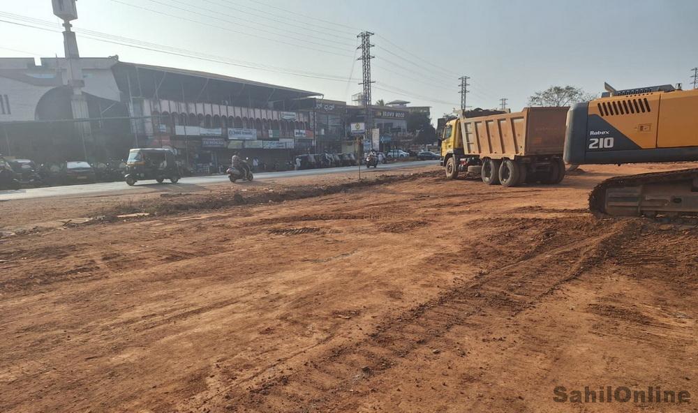 بھٹکل میں قومی شاہراہ کی توسیعی کام میں سست رفتاری برقرار، ٹریفک مسائل سنگین؛ حادثات کا سلسلہ جاری، ایک ماہ میں 7 اموات