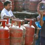 مغربی ایشیا کشیدگی کے اثرات: ایل پی جی سپلائی متاثر، کمرشل استعمال پر پابندی؛ بھٹکل سمیت ضلع بھر میں ہوٹلوں کی جانچ