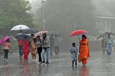 دہلی، یوپی اور بہار میں موسلادھار بارش کا امکان، پہاڑی علاقوں میں بادل پھٹنے اور زمین کھسکنے کا خدشہ