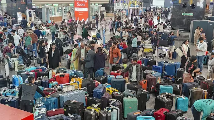 انڈیگو بحران میں بہتری کی کوششیں تیز، 610 کروڑ کی واپسی اور 3 ہزار کھوئے ہوئے بیگ مسافروں کے حوالے