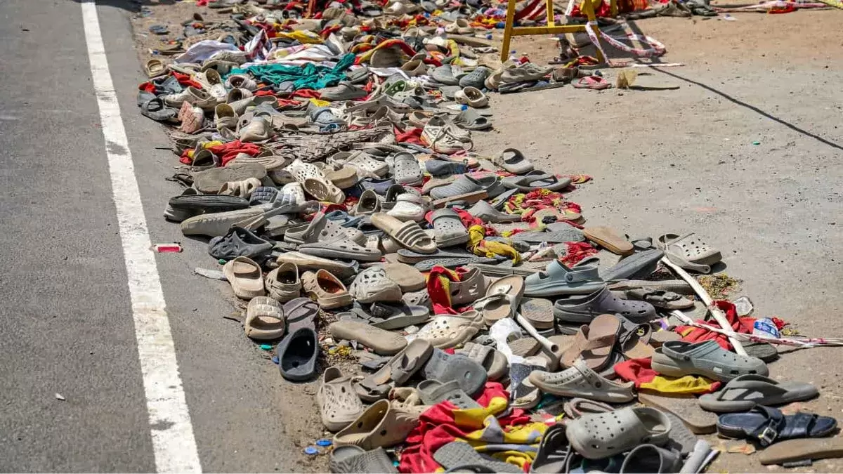 کرور بھگدڑ معاملے پر ہائی کورٹ کا سخت اقدام، ہائی ویز پر ریلیاں اور روڈ شوز پر پابندی عائد