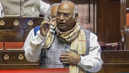 کھرگے کی بجٹ پر تنقید، کہا غریب نظرانداز اور مہنگائی پر کوئی ٹھوس قدم نہیں